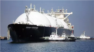 متحدث البترول: تعاقدنا على شحنات غاز تتخطى شهور الصيف وحتى نهاية العام