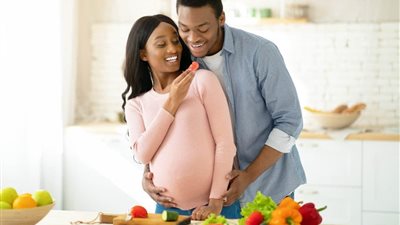 الوجبات الغذائية للآباء لها تأثير مباشر على معدلات السمنة للأطفال | دراسة