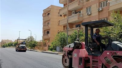 أبرزها الشيخ زايد.. الإسكان تكثف أعمال رفع الكفاءة وتطوير الطرق بـ4 مدن جديدة 