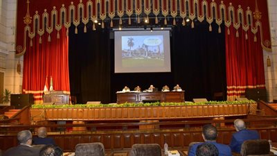 مجلس جامعة القاهرة يوافق على ضم مجموعة جديدة من البرامج الدولية