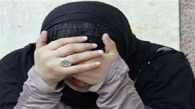 كيدهن عظيم.. سيدة تجبر زوجها للتوقيع على إيصالات أمانة خلال نومه في قنا | بث مباشر