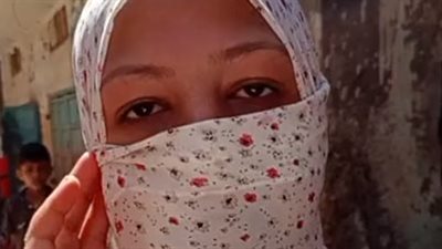 ورطتنا وهربت.. استغاثة ضحايا مستريحة دمياط: خدت قروض بالبطاقات الشخصية ووعدتنا بنسبة شهرية| بث مباشر