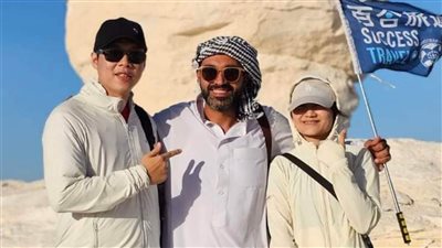وفد صيني سياحي يزور الصحراء البيضاء في الوادي الجديد 