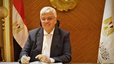 وزير التعليم العالي يعلن صدور قرارات جمهورية بتعيين قيادات جامعية جديدة