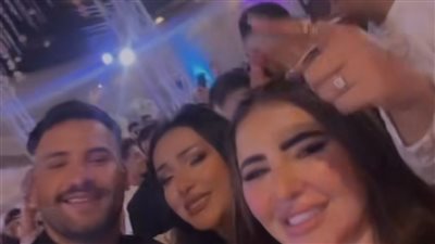 لقطات من حفل زفاف شقيقة مسلم | صور