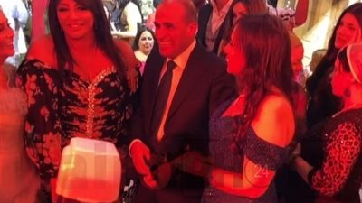 هالة صدقي وعصام كاريكا يشاركان فرحة حسام حسن بخطوبة ابنته| صور