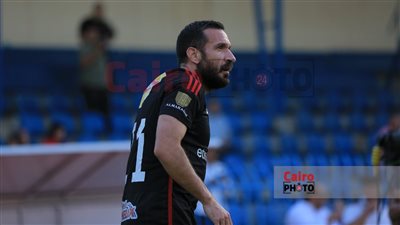 شوبير: معلول يخفض راتبه من أجل التجديد.. وهذا هو موقف السولية