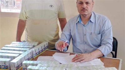 ضبط أحد تجار السجائر لتصرفه في 9350 علبة سجائر بالسوق السوداء بالبحيرة