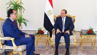 الحكومة الجديدة تؤدي اليمين الدستورية أمام الرئيس السيسي