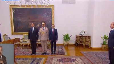 الدكتور مصطفى مدبولي يؤدي اليمين الدستورية رئيسا للوزراء