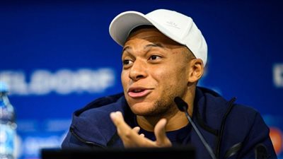 مبابي: قصة رونالدو في كرة القدم خيالية.. لكن لا أريد أن أكون خليفته 