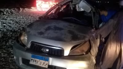 إصابة 5 أشخاص إثر انقلاب سيارة ملاكي في قنا