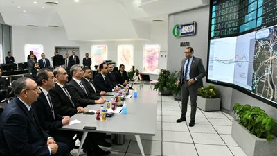 لوقف تخفيف الأحمال.. وزير البترول يتابع انتظام ضخ الغاز للشبكة القومية للكهرباء