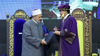 شيخ الأزهر يلقي كلمة بجامعة العلوم الإسلامية الماليزية بمناسبة تسلمه الدكتوراه الفخرية
