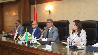 في أول لقاء مع رؤساء المدن.. محافظ الجيزة: مصلحة المواطن تحتل المرتبة الأولى في اهتماماتي