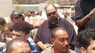 كهربا وجنش وهيثم عرابي أبرز الحضور في جنازة أحمد رفعت | بث مباشر