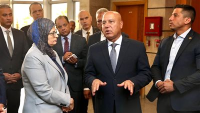 لحل مشكلات المصانع.. كامل الوزير يوجه بإلغاء إجازة يوم السبت للعاملين بهيئة التنمية الصناعية