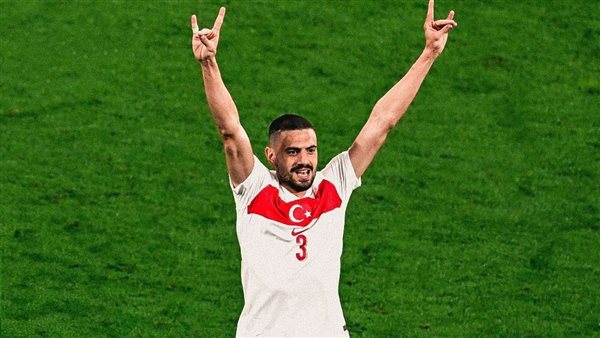 ديميرال مدافع منتخب