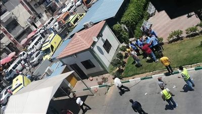 تفاصيل مشاجرة مستشفى بأكتوبر.. صيدلي عاتب أفراد الطاقم الطبي لتباطؤهم فضربوه وأصابوه