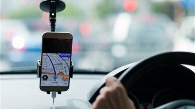 ضبط 9 هاكرز لاختراقهم نظم شركات نقل الركاب الخاصة والاستيلاء على أموال العملاء