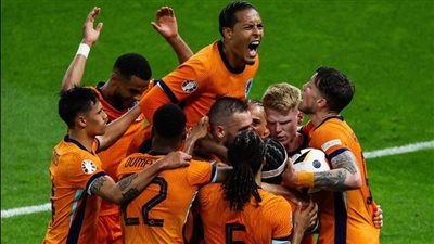قائمة منتخب هولندا أمام إسبانيا في ربع نهائي دوري الأمم الأوروبية