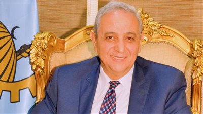 في أول يوم عمل.. محافظ الغربية الجديد يناقش أبرز أولويات المواطن