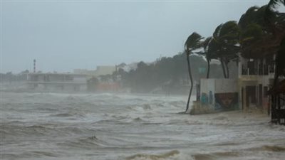 تكساس في مواجهة العاصفة بيريل.. تحذيرات وتوقعات في خليج المكسيك