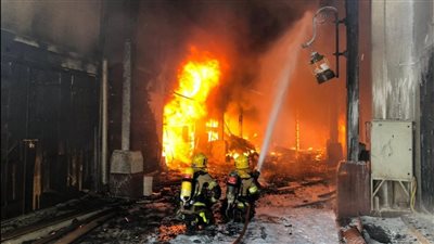 اندلاع حريق في مصنع حلويات ببدر