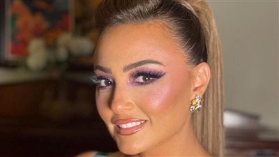 خارج الوسط الفني.. من هو عريس بشرى الجديد؟