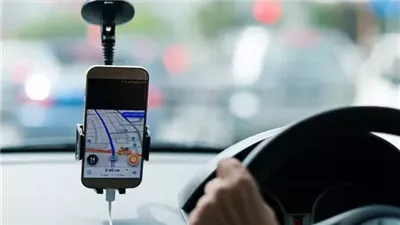 اخترقوا تطبيق أوبر.. تجديد حبس 9 متهمين بالاستيلاء على أموال عملاء النقل الذكي