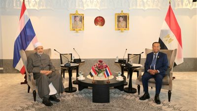 لأول مرة.. شيخ الأزهر يزور البرلمان التَّايلاندي ويلتقي رئيسه وعددًا من النواب