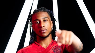 بايرن ميونخ يتعاقد مع مهاجم كريستال بالاس