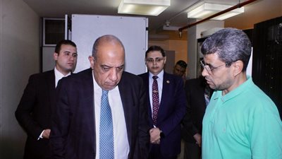 في زيارة مفاجئة.. وزير الكهرباء يتفقد المركز القومي للتحكم التبادلي بالعباسية