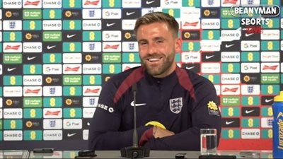 لوك شو: تين هاج أرسل لي رسالة مضحكة عن مباراة هولندا وإنجلترا