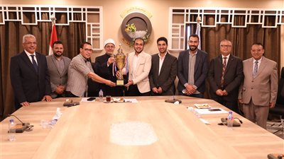 طب الأزهر تحصد المركز الأول في مسابقة الجمعية المصرية لأمراض الكبد والجهاز الهضمي