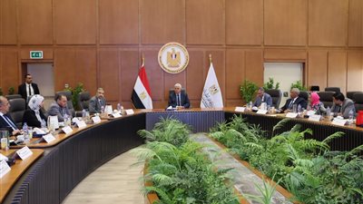 وزير التعليم العالي يؤكد دور المراكز والمعاهد البحثية كركيزة أساسية للتنمية المُستدامة