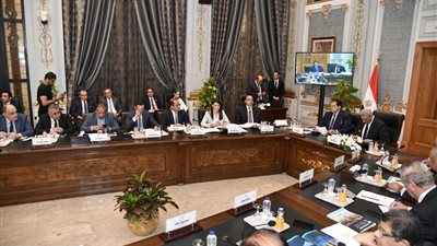 بدء أعمال اللجنة البرلمانية لمناقشة برنامج الحكومة بحضور 5 وزراء