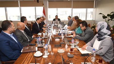 وزير الإسكان: توجيهات من الرئيس بالإسراع بمعدلات إنجاز مشروعات حياة كريمة