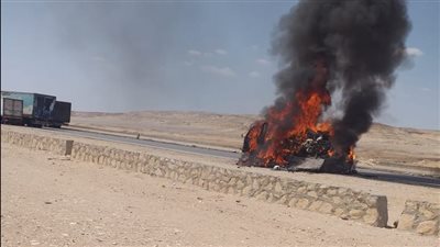 اندلاع حريق بسيارة نصف نقل بأسيوط