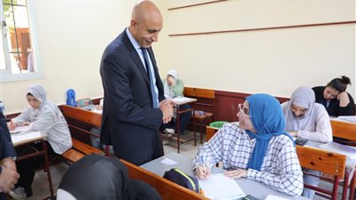 التعليم: منح الطلاب الدرجة الكاملة في سؤال به خطأ بمادة الديناميكا بالثانوية العامة