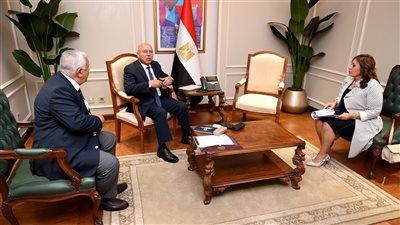 كامل الوزير يوجه بالحل الفوري لمعوقات صناعة الملابس الجاهزة