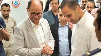 نائب وزير الصحة يوجه بزيادة أعداد أسرة الداخلي والرعاية وعدد ساعات تشغيل العيادات المسائية بمستشفى العلمين