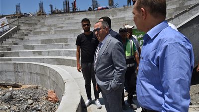 محافظ بورسعيد يوجه بالالتزام بالجدول الزمني لإنشاء ستاد النادي المصري الجديد 