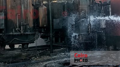 دون إصابات أو وفيات.. تفاصيل السيطرة على حريق محول كهرباء معطل بأسوان | بث مباشر