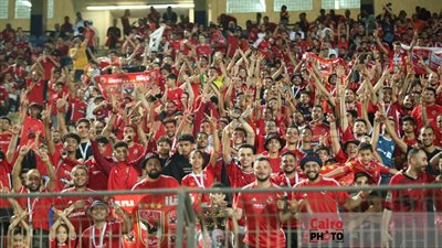 سنتياجو برنابيو التجمع.. سخرية إعلامية من أسعار تذاكر مباراة الأهلي وبيراميدز في الدوري