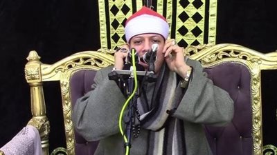 نقيب القراء عن القارئ المتراقص: جده تمت محاكمته بنفس التهمة.. وسنتقدم بدعوى جنائية ضده | بث مباشر