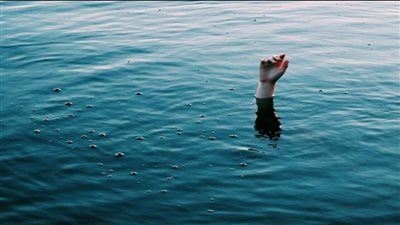 مصرع 4 فتيات غرقًا في نهر النيل بأسوان | بث مباشر