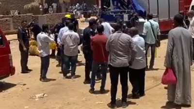 مصرع 3 عمال سقطوا في بيارة صرف صحي تحت الإنشاء بالأقصر | بث مباشر