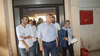 الدكتور شكله لسه صاحي.. التفاصيل الكاملة لإحالة الطاقم الطبي والإدارى بمستشفى الخصوص و90 طبيبًا وممرضًا للتحقيق بالقليوبية