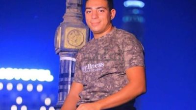 عزم الناس على فرحه.. مصرع عامل سقط من أعلى لودر داخل مصنع بأسوان